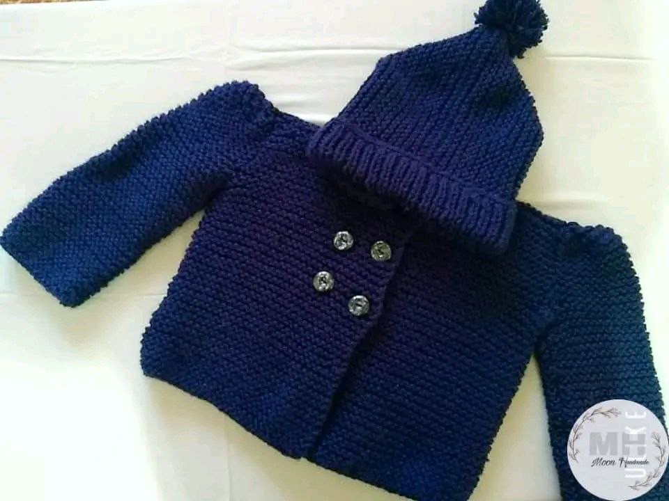 Ensemble tricoté bébé